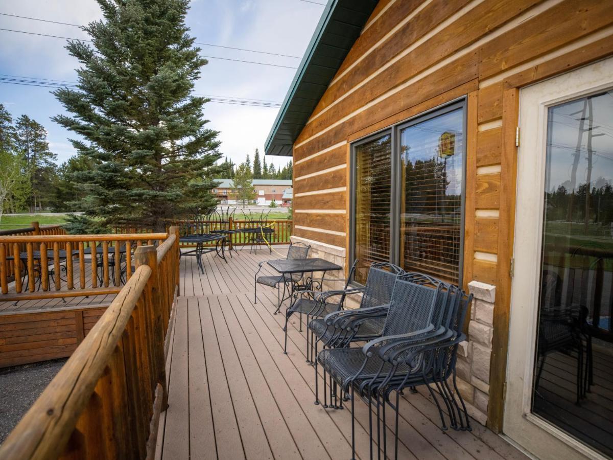 Mountain Vista Hotel West Yellowstone Bagian luar foto