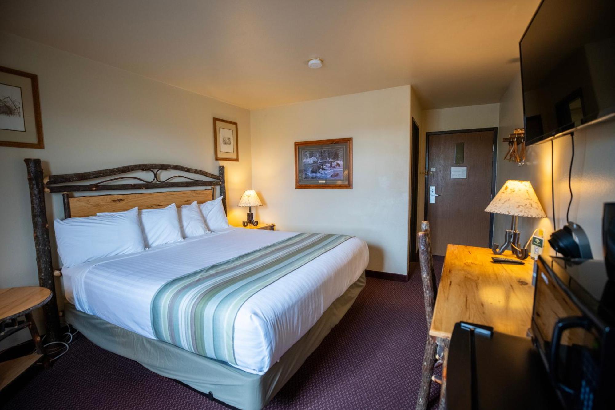 Mountain Vista Hotel West Yellowstone Bagian luar foto