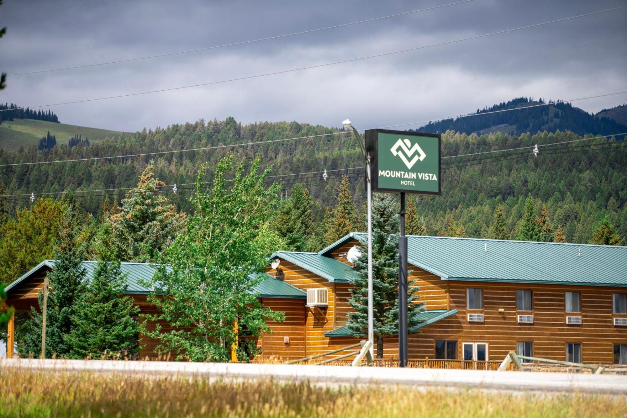 Mountain Vista Hotel West Yellowstone Bagian luar foto