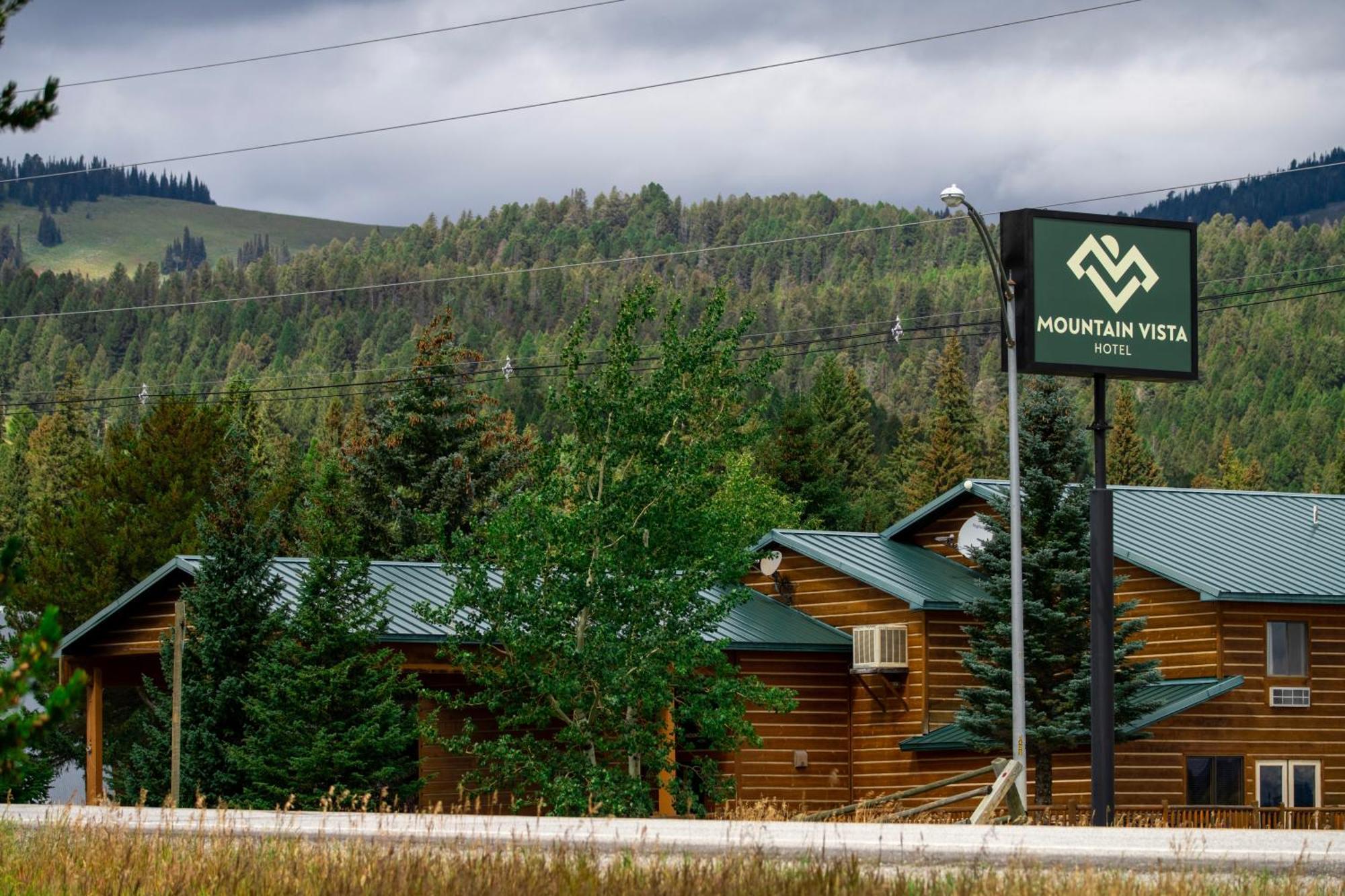 Mountain Vista Hotel West Yellowstone Bagian luar foto