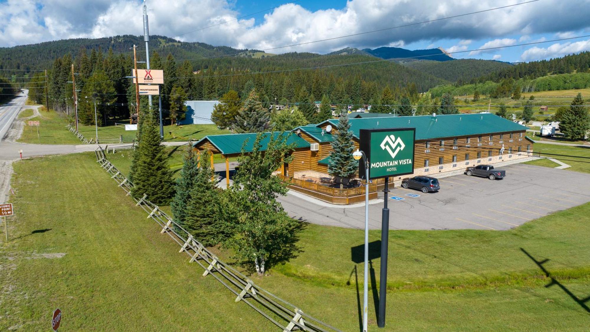 Mountain Vista Hotel West Yellowstone Bagian luar foto