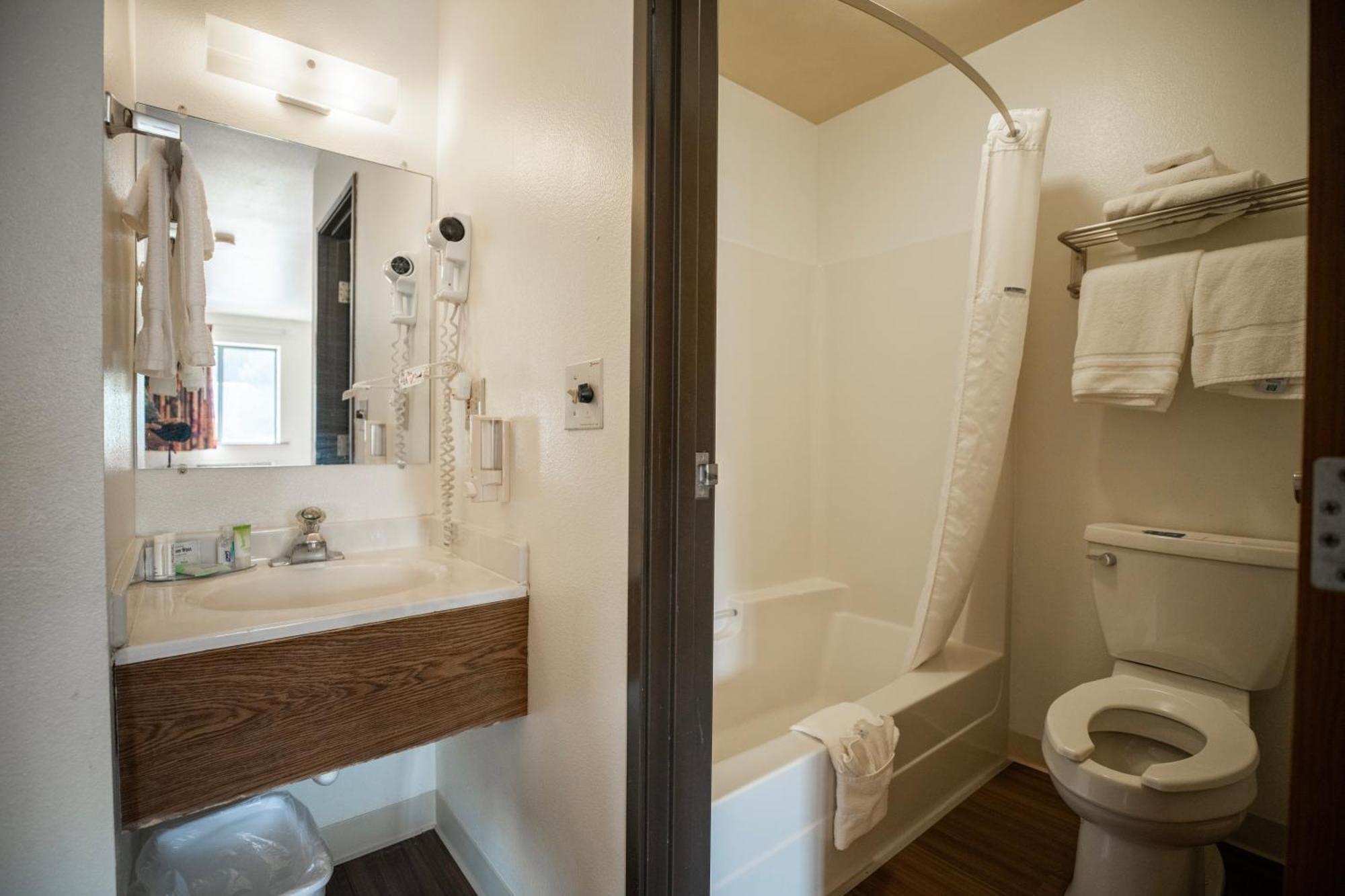 Mountain Vista Hotel West Yellowstone Ruang foto